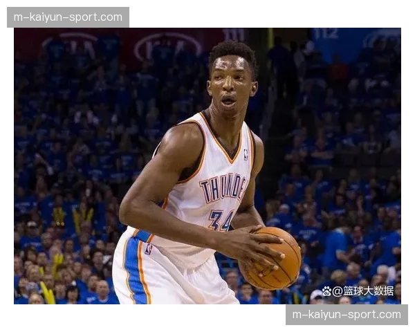 NBA与NCAA合作启动教练员培训项目,重点传授现代混合防守理念 NBA与NCAA合作启动教练员培训项目,重点传授现代混合防守理念